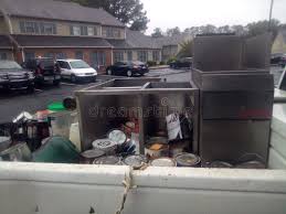 Best Scrap Metal Removal  in Yale, MI